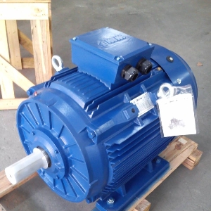 Kch nng ng?m  t th?y l?c 3 t?n LAUNCH TLT 630A